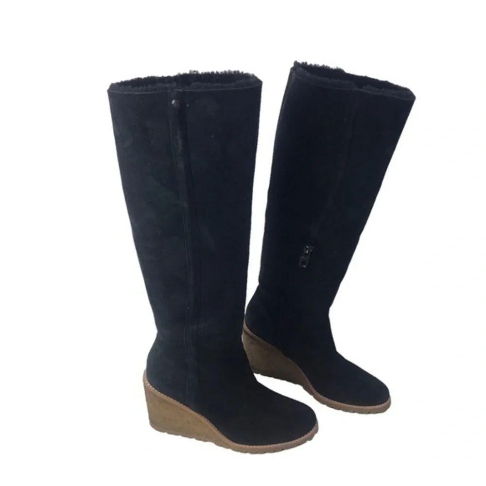 Coach Kelly Black Suede Double Shearing boots size 7B